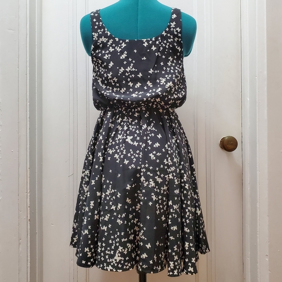 Dee & Ray Smooth As A Butterfly Dress - Picture 3 of 5